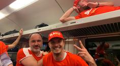 Doutníky ve vlaku, pařba v nočním klubu! Taková byla jízda Slavie