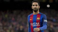 Místo dresu Barcelony na tři roky do vězení! Arda zmlátil zpěváka