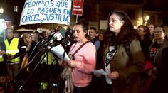 Lidé ve Valencii protestovali proti vládě. Při povodních úplně selhala, zlobí se