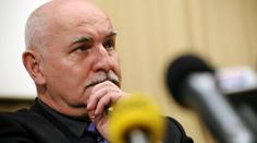 Zadržení fotbaloví bossové vracejí úder. Žalují policisty