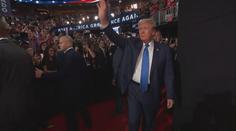Republikánský sjezd pokračuje: Trump není jediný se zalepeným uchem