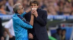 Když Italové slaví: Conte musel za doktorem, Buffon hodil záda!
