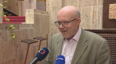 Válek létá hrát golf s šéfem IT firmy. Ta má zakázky od ministerstva i nemocnic