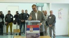 Volby v Srbsku vyhrálo studentské hnutí. Exprezident Vučić uznal porážku