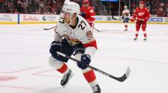 Další bláznivé zranění v NHL. Opora Floridy se popálila při grilovačce