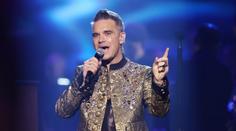 Úředníci chtěli úplatek po řidičích Robbieho Williamse. Přišli o místo