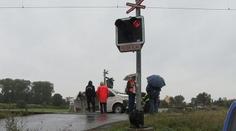 Železnice u Liberce stojí! VLAK SE SRAZIL S AUTEM NA PŘEJEZDU