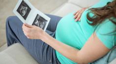 Nebezpečí pro těhotné ženy. Covid může vážně poškodit placentu i dítě
