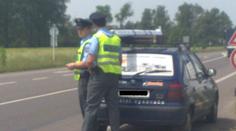 Jsem policista! řekl lupič a hrozil zbraní