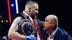 Šok u Bílého domu. Gaethje zničil Topuriu, Pereira padl. Trump gratuloval přímo v kleci
