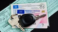 Za povinné ručení dáte až o tisíce víc! V těchto případech se zvýší