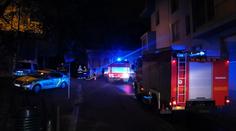 Bezdomovcům vyhořel kutloch, hasiči zachránili 5 lidí