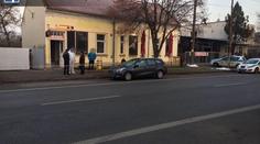 Masakr v baru! Muž vážně postřelil servírku, zabil jejího přítele i sebe