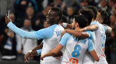Podívejte se, jak dal Balotelli gól a pak oslavu vysílal na internetu!