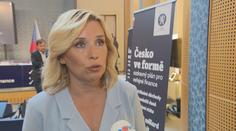 Vládní opatření se dotknou všech. Nejcitelnější bude změna odvodů a daní