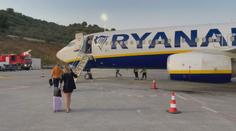 Letadlo Ryanairu narazilo do cisterny s palivem. Všechny museli evakuovat
