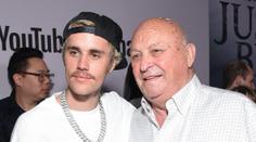 Bolestná ztráta Justina Biebera. Zemřel mu milovaný dědeček