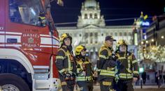 Silvestr v Česku: Pyrotechnika navzdory zákazům, hasiči měli stovky výjezdů