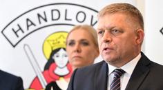Svědci o útoku na Fica: Střelili ho do hrudníku a břicha, zůstala tam kaluž krve