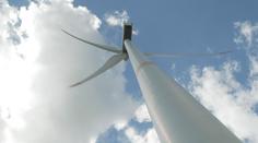 Den větru přilákal davy. Lidé objevovali útroby elektráren