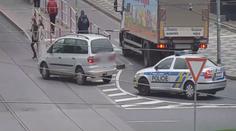 Divoká honička v centru Prahy! Policie zveřejnila video přímo z akce