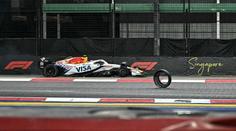 Lawson v tréninku utrhl kolo. Leclerc trefil Norrise