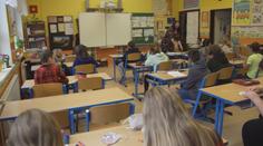 Na Ústecku zavřou základní školu, koronavirem se nakazila většina žáků