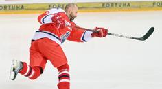 McDavid je o parník jinde. Střelec je ale lepší Pastrňák, říká mistr světa Hlaváč