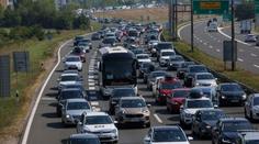 Doprava u Jadranu kolabuje. Lidé na cestě k moři čekají v kolonách