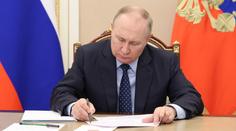 Putin se opět inspiroval Hitlerem. Založil novou organizaci