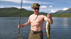Putin vyrazil na dovolenou: Na Sibiři rybařil a vyjel si na člunu