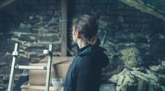 Žena odhalila děsivé tajemství svého podkroví. Někdo v něm tajně žil