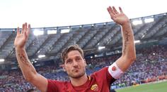 Dojde k šokujícímu comebacku?  Totti zvažuje návrat k profesionálnímu fotbalu
