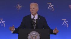 Biden vyznamenal šéfa NATO. Ukrajině slíbil protivzdušnou ochranu