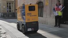 Slovensko o skok před Českem? Autonomní vozítko bude v Bratislavě roznášet poštu