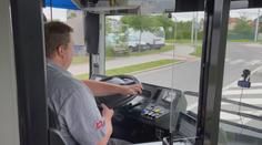Řidiči autobusů v Budějovicích jsou ve stávkové pohotovosti. Požadují odstoupení ředitele podniku