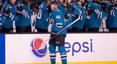 Hertl ukončil půst a gólem a dvěma přihrávkami sestřelil Vancouver