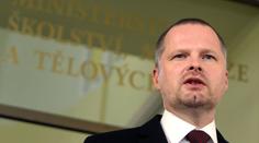 Za zpackané maturity se ministr omluvil, hodnocení bude mírnější