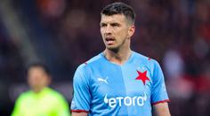 Kúdela je za hvězdu! Na letišti v Indonésii ho vítaly stovky fanoušků