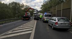 Tragická nehoda u Teplic: Po srážce tří aut jeden mrtvý!
