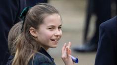Z princezny Charlotte už je slečna. Roste tak rychle, je krásná, žasnou fanoušci