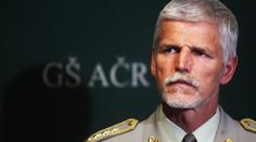 Armáda střídá náčelníky. Petr Pavel míří do čela NATO