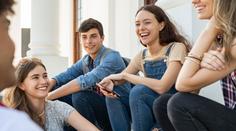 Velká Británie schválila významnou změnu. Potěší české studenty