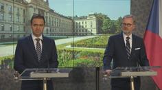 Slovensko a Česko spolu nakoupí nová bojová vozidla, shodli se premiéři