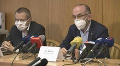 Pokud se situace nezlepší, hrozí přechod do 5. stupně, oznámil Blatný