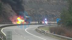 D1 zablokoval hořící náklaďák. Policisté dálnici museli uzavřít