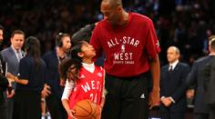 VIDEO: Pocta pro Kobeho, úžasný nástup All Stars Game v NBA