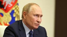 Putin bouchl do stolu. Učinil krok, kterému se roky vyhýbal