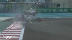VIDEO: Šílený karambol v F1! Rosberg přeletěl Karthikeyana