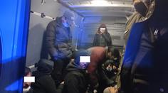 Slovenští policisté zadrželi kamion plný migrantů. Mířil k českým hranicím